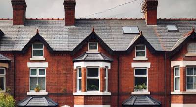 Advantages of Buying & Selling Slate Roof Tiles throughout Bury